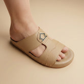 X 027 - XeeGo | Premium Pebble-Grain Slide in Beige