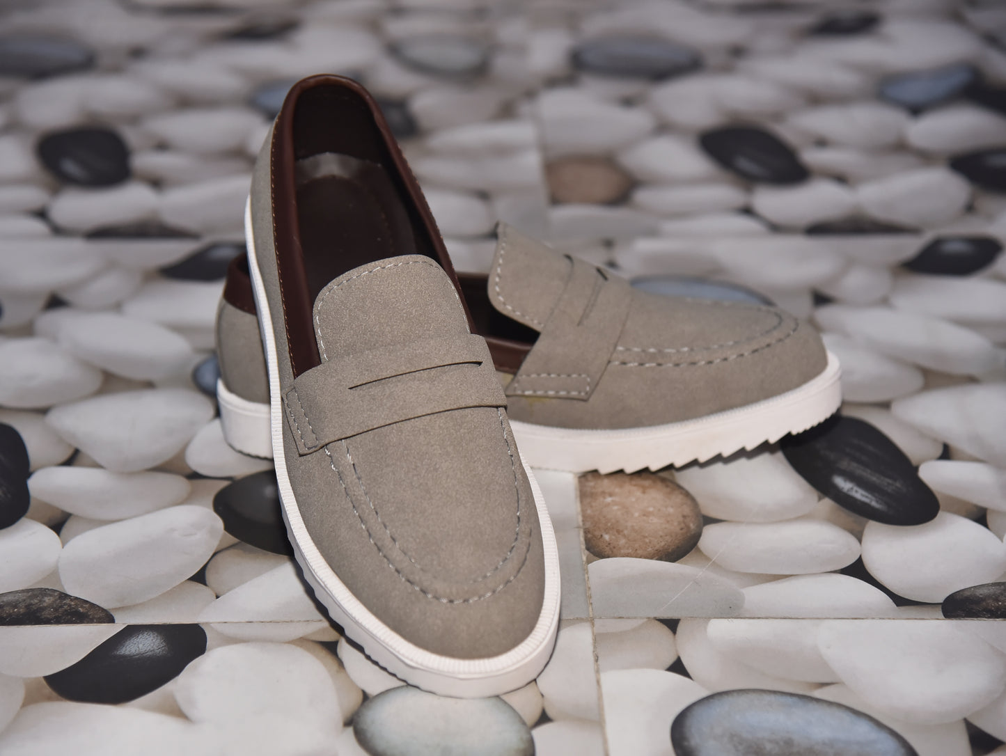XS 003 Gray Rovers