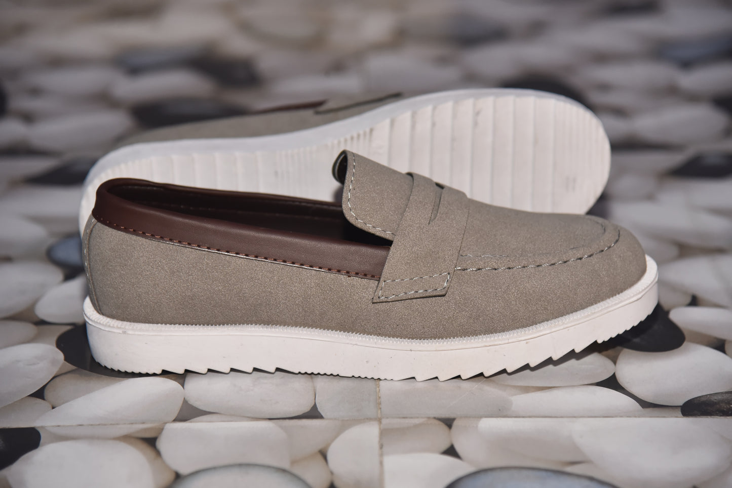 XS 003 Gray Rovers