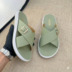 W M 70 - XeeGo Women’s Ultra-Light Buckle Slides - Pastel Green